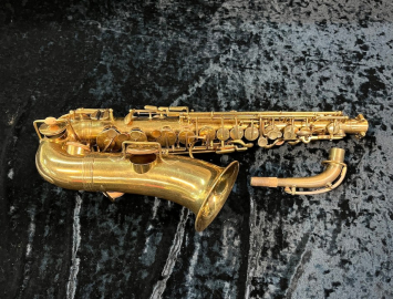 Early Vintage Evette and Schaeffer Alto Sax in Gold Lacquer #28084
