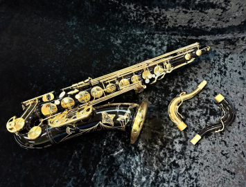 Very Nice Yanagisawa 991 Tenor Sax in Black and Gold Lacquer, Serial #00274336