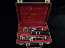 Used Buffet German Made E11 Bb Clarinet with Silver Keys #914942 - FRESH REPAD
